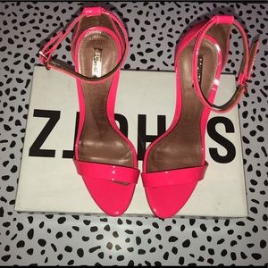 BRAND NEW Super Pink Schutz Sandals